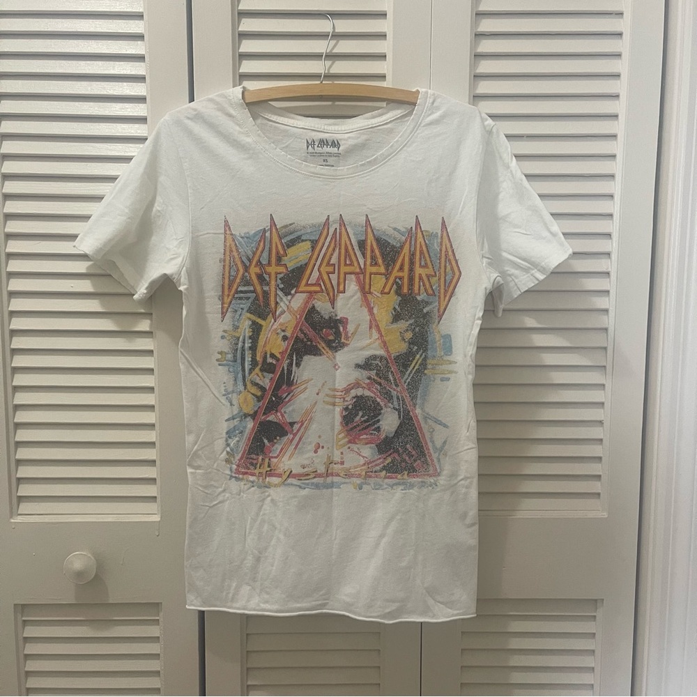 GUC Def Leppard Band Graphic Tee | size extra small